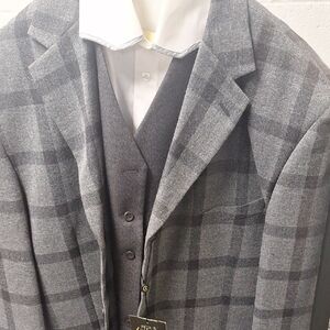 Classic Gray Checkered Men's Suit